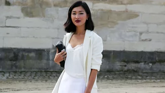 Ξέχνα το Little Black Dress φέτος την άνοιξη | Το Little White Dress από τη Mango είναι αυτό που θα φοράς συνέχεια