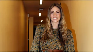 Αθηνά Οικονομάκου | Τα φλοράλ φορέματα της εγκυμοσύνης της παραδίδουν μαθήματα στιλ