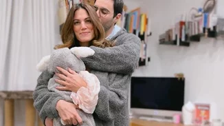 Η Μαίρη Συνατσάκη στο νέο της σπίτι | "Κατακίτρινα"