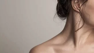 Youthful Neckline | Πώς να μειώσεις τις ρυτίδες στην περιοχή του λαιμού