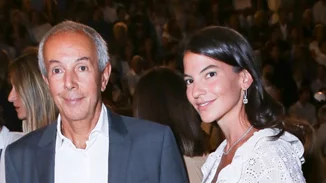 Δήμητρα Κούστα | Αποκαλύφθηκε το look της σε πρόσφατη εμφάνιση και "κολλήσαμε" με τις γόβες της