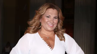 Η Δέσποινα Μοιραράκη απαντά για την τούρτα με τα 41 κεράκια | "Εγώ έτσι αισθάνομαι"