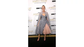 Πώς πραγματικά νιώθει η Sarah Jessica Parker ύστερα από τις καταγγελίες εναντίον του Chris Noth