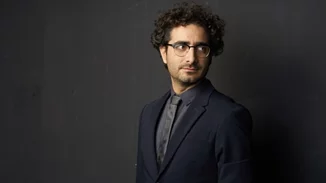 Λάμπρος Φισφής | "Πολύ καλύτερα τώρα" - Για μία παράσταση στο Ωδείο Ηρώδου του Αττικού