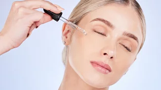 5 οικονομικοί οροί προσώπου που κάνουν παρελθόν τις ρυτίδες