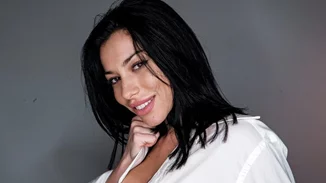 Μελαχρινή παίκτρια του GNTM 2 έκανε το πιο εντυπωσιακό hair makeover της μέρας