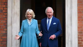 Βασιλιάς Κάρολος - Καμίλα | Τα επίσημα πορτρέτα για την 20ή επέτειο του γάμου τους