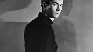 Anthony Perkins | Κακοποιήθηκε σεξουαλικά από την μητέρα του και υπέστη ηλεκτροσόκ λόγω της ομοφυλοφιλίας του