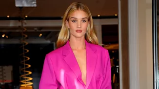 Η Rosie Huntington-Whiteley απολαμβάνει την εγκυμοσύνη της με τον πιο stylish τρόπο