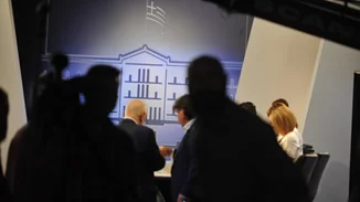 Ολα έτοιμα για το σημερινό debate των πολιτικών αρχηγών | Οι κανόνες, πώς θα καθίσουν και όλη η διαδικασία