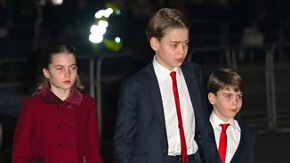 Πρίγκιπας George, πριγκίπισσα Charlotte και πρίγκιπας Louis σε απόλυτα χριστουγεννιάτικο πνεύμα