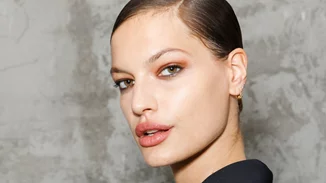 Beauty alert | Βρήκαμε το τέλειο smoky για το καλοκαίρι – plus το ιδανικό lip combo!