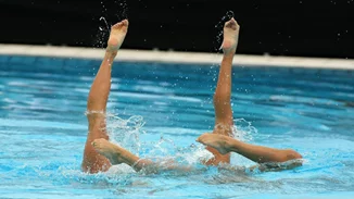 Καλλιτεχνική κολύμβηση | Πρωταθλήτριες κόσμου Καραμανίδου και Θάνου - Πρώτη φορά για τα ελληνικά χρώματα