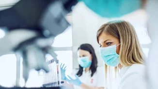 Πώς δρουν τα νέα εμβόλια mRNA κατά του καρκίνου - Το ίδιο το ανοσοποιητικό θα επιτίθεται στα καρκινικά κύτταρα