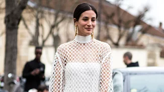 Πώς θα διατηρήσεις το mood διακοπών στο στιλ σου ακόμα κι αν βρίσκεσαι στην πόλη