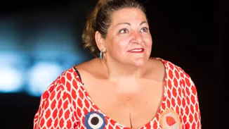 Βίκυ Σταυροπούλου | Συνόδευσε τη μητέρα της για να κάνει το εμβόλιο κατά του κορονοϊού