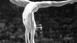 Νάντια Κομανέντσι: Το τέλειο δεκάρι, τα βασανιστήρια από τον γιο του δικτάτορα Τσαουσέσκου και η απόπειρα αυτοκτονίας