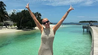 Σε wine bar του Πειραιά η Έλενα Ασημακοπούλου | Η ρομαντική έξοδος