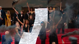 Διαμαρτυρία για τις γυναικοκτονίες στο Φεστιβάλ Καννών