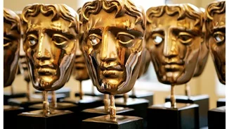 BAFTA 2022 | Αυστηρή προειδοποίηση στους προσκεκλημένους για τις ενδυματολογικές τους επιλογές λόγω της ουκρανικής κρίσης