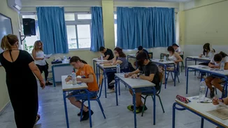 Ξεκινούν οι προαγωγικές και απολυτήριες εξετάσεις στα Λύκεια - Πότε κλείνουν Γυμνάσια, Δημοτικά, Νηπιαγωγεία