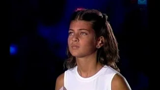 Το πανέμορφο κορίτσι της φλόγας των Ολυμπιακών Αγώνων του 2004 είναι μία λαμπρή επιστήμονας