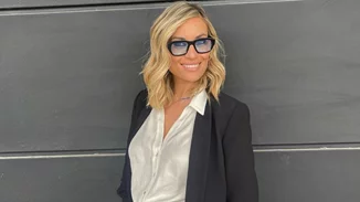 "Αυτά τα παιχνίδια είναι 39 ετών" | Το συγκινητικό στιγμιότυπου που η κόρη της Ελεονώρας Μελέτη παίζει με τα δικά της παιχνίδια