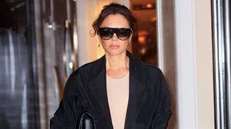Η Victoria Beckham αυτοσαρκάζεται | Ανέβασε τη "μοναδική" γελαστή φωτογραφία της για την επέτειο του γάμου της