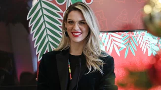 Mαντώ Γαστεράτου | "Όταν κοντεύεις να πεθάνεις από γαστρεντερίτιδα..."