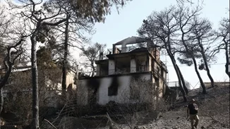 Μάτι | Εκδηλώσεις μνήμης της θλιβερής επετείου από τους συγγενείς των θυμάτων