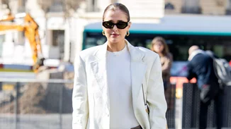 Οι non-boring τρόποι για να φορέσεις το λευκό t-shirt φέτος την άνοιξη