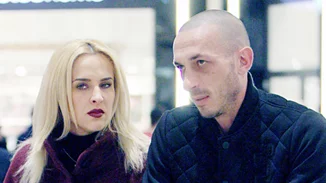 Έλενα Ασημακοπούλου - Bruno Cirillo | Επέστρεψαν στο σπίτι τους μετά την εκκένωση για τις φωτιές