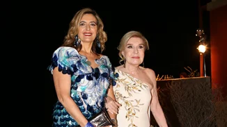 Σπάνια δημόσια εμφάνιση της εγγονής της Μαριάννας Βαρδινογιάννη σε εκδήλωση για το Σωματείο "ΕΛΠΙΔΑ"