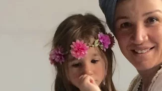 Συγκλονίζει η μητέρα της 7χρονης Αναστασίας | "Ξύπνα νεραϊδούλα μου, ξύπνα γλυκό μου πλάσμα..."