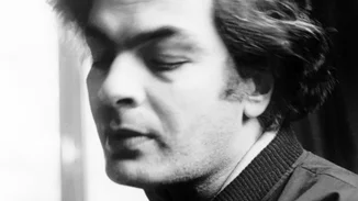 Από την καρδιά στην μνήμη | Τιμή στον Μάνο Λοΐζο στο θέατρο Ολύμπια