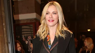 Ζέτα Μακρυπούλια | Φόρεσε το τζιν παντελόνι με τον συνδυασμό που αξίζει να αντιγράψεις αυτή την περίοδο