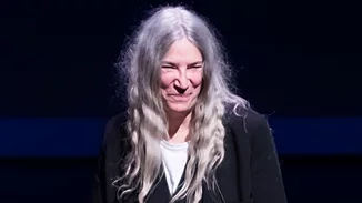 Patti Smith | "Βγείτε στους δρόμους, εσείς είστε το μέλλον"