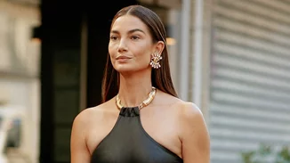 Πες μας τι μπλούζα ή τι φόρεμα θα φορέσεις, να σου πούμε τι χτένισμα να κάνεις