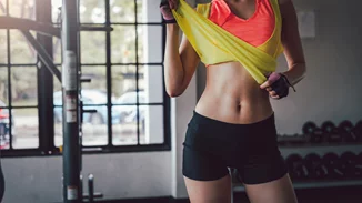 Οι τροφές που χρειάζεσαι για να αποκτήσεις επίπεδο στομάχι και να νικήσεις το φούσκωμα στην κοιλιά