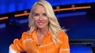 Έτοιμη για το καλοκαίρι η Μαρία Μπεκατώρου | Το all time classic μανικιούρ που υιοθέτησε