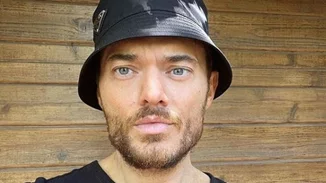 Το success story του Δημήτρη Γιαννέτου | Από κομμωτής στη Θεσσαλονίκη, celebrity hairstylist στο Hollywood