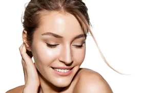 Το συμπλήρωμα ενδυνάμωσης και ενυδάτωσης που λαχταρά η επιδερμίδα σου