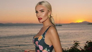 Η Κατερίνα Καινούργιου ταξίδεψε στο Παρίσι | Η εντυπωσιακή φωτογραφία στον Πύργο του Άιφελ