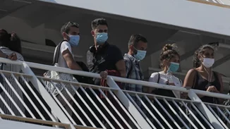 Τέλος οι μάσκες από σήμερα | Πού θα παραμείνουν υποχρεωτικές - Πώς θα ταξιδεύουμε το καλοκαίρι