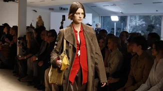 Οι 50 αποχρώσεις του καφέ και πώς θα τις φορέσεις το φθινόπωρο και τον χειμώνα