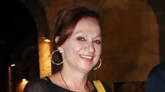 Φιλαρέτη Κομνηνού | Τα τρυφερά λόγια για τη νύφη της, Δανάη Μιχαλάκη: "Κάνει τον γιο μου ευτυχισμένο"