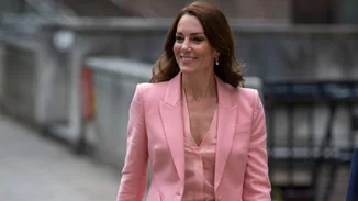 "Πλημμύρισε" το παλάτι από ευχές και μηνύματα συμπαράστασης για την Κate Middleton