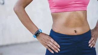 Πέντε συνήθειες που σου προσθέτουν λίπος στην κοιλιά