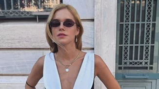 Νατάσα Εξηνταβελώνη | Η φούστα της έχει το πιο trendy print της χρονιάς