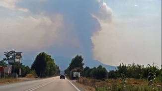 Βελτιωμένη η κατάσταση στα περισσότερα μέτωπα της φωτιάς